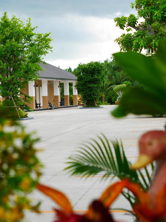 Sunee View Hotel Чаченгсау Экстерьер фото